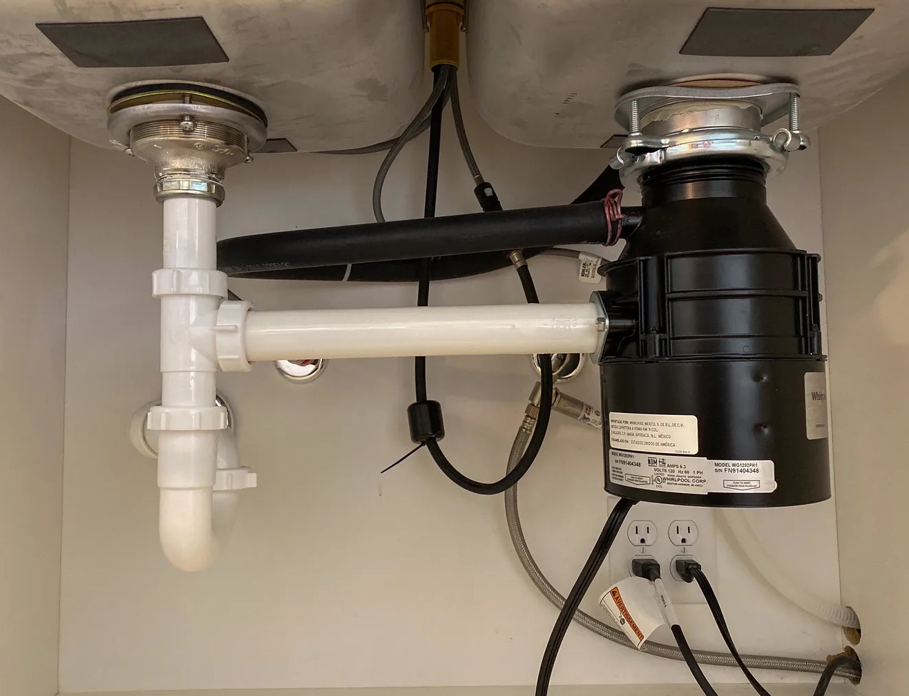 Leaky Garbage Disposal Cleanup in Auburn, WA